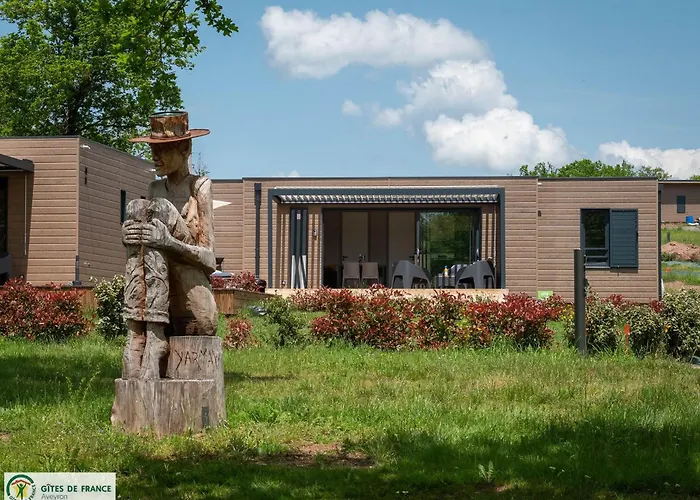 Hébergement de vacances Au Père Peinard Le Vibal