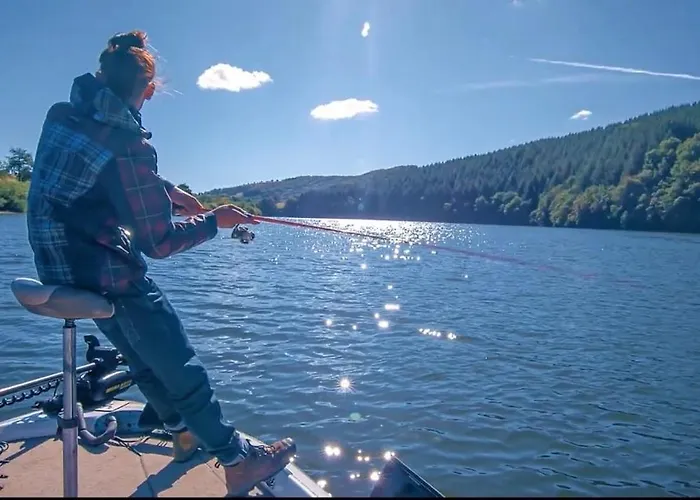 Au Père Peinard Hébergement de vacances Le Vibal
