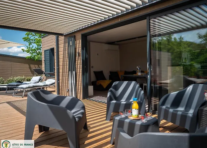 Au Père Peinard Hébergement de vacances Le Vibal